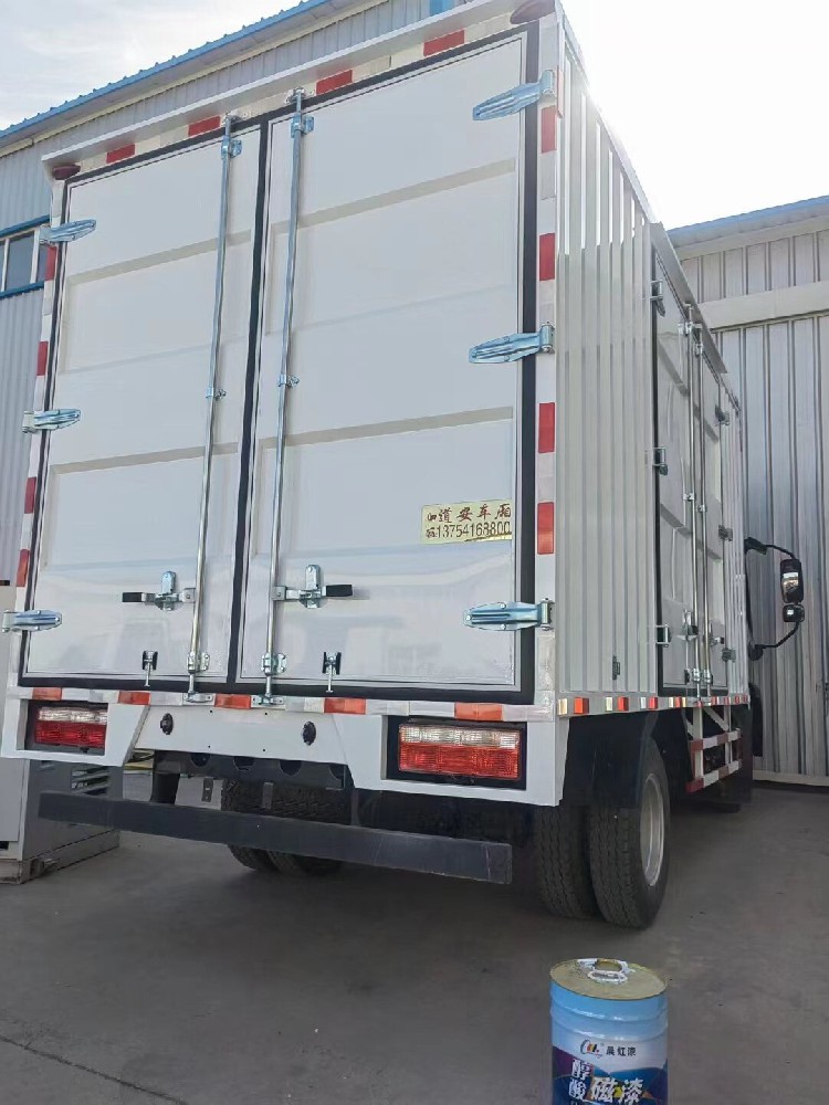 适合刷新的醇酸汽车漆：k8凯发漆，让爱车重现光彩