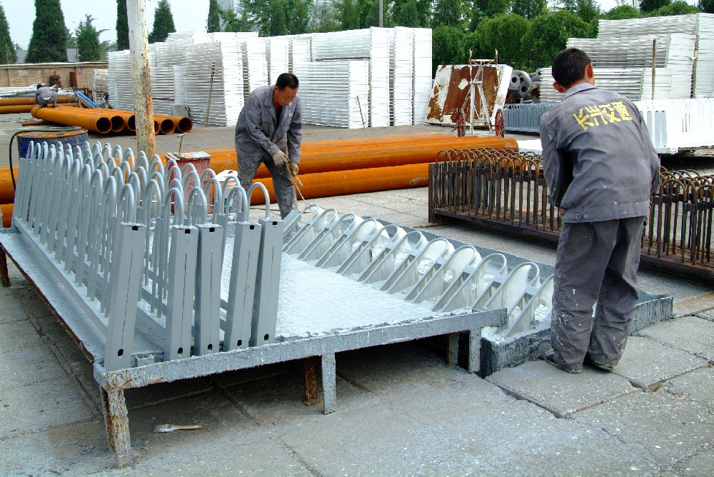 浸涂铝合金新选择：醇酸防锈漆的创新应用