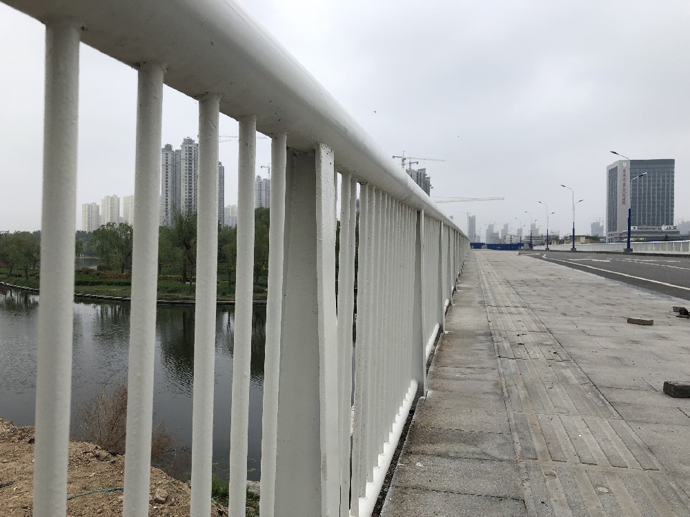 铜材之美，醇酸工业高光磁漆之。夯佬卤；び胱笆尾⒅