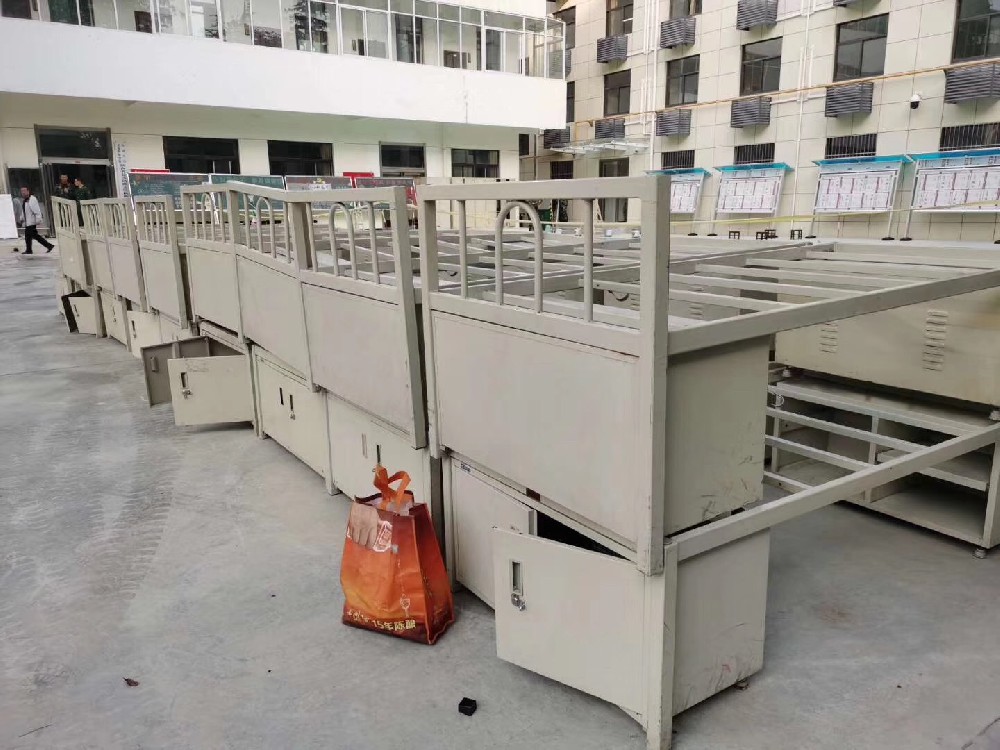 醇酸清漆：为教育培训场所刷新维护带来持久保护与清新氛围