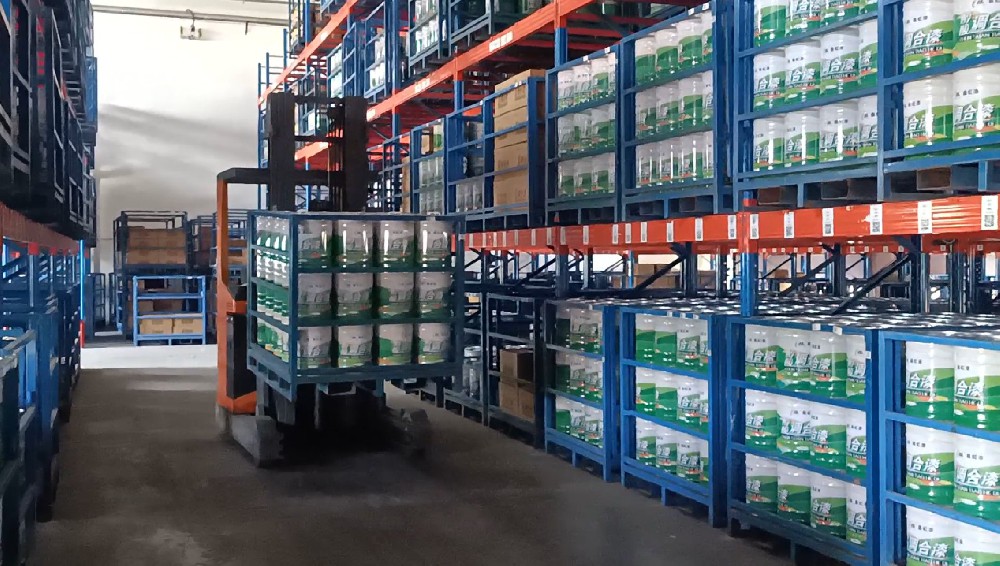 风电设备维护新选择：醇酸面漆的卓越应用