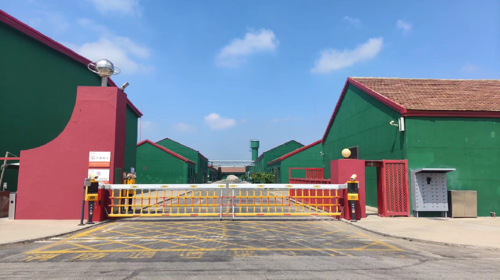 打造校园新风貌：选择适合学校使用的醇酸外磁漆