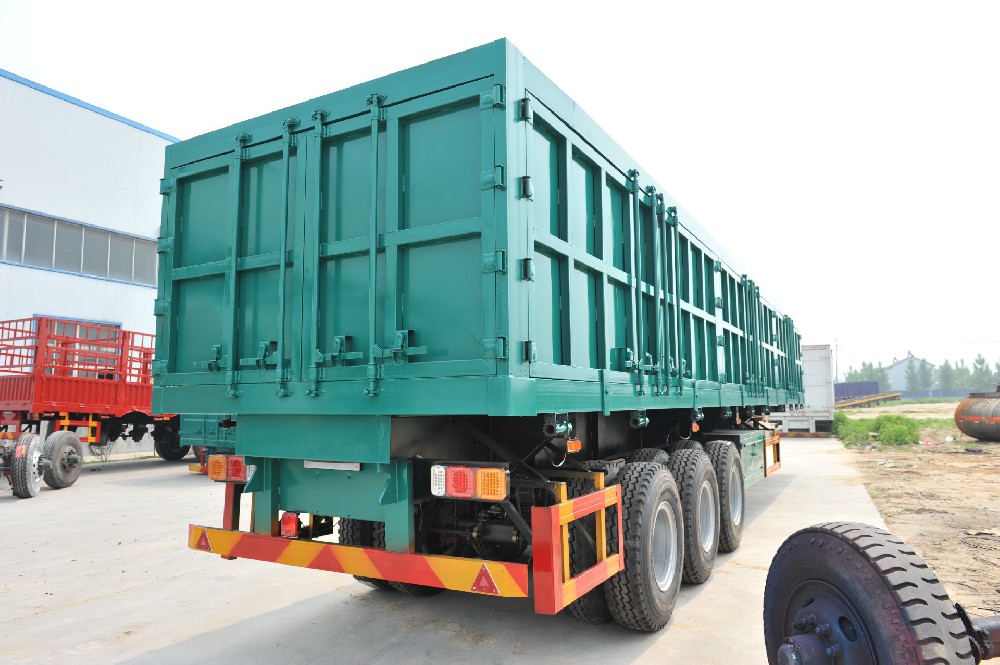 汽车焕新颜，醇酸面漆来助力