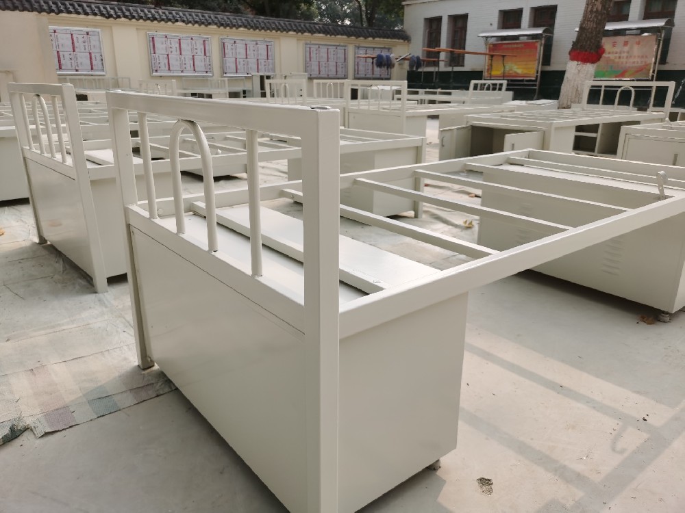 幼儿园翻新之。捍妓嵬庥么牌岬挠攀朴胗τ