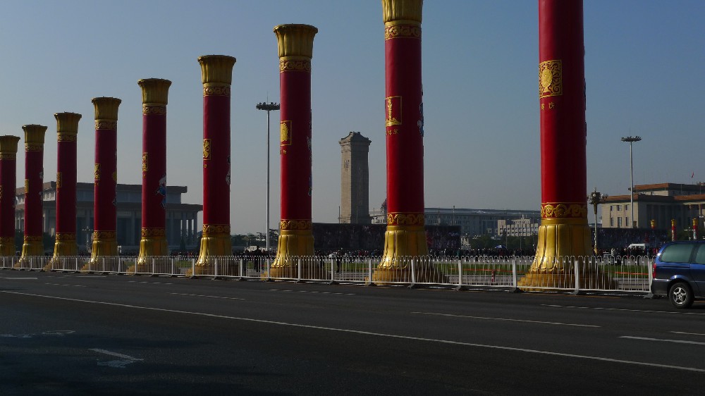 栏杆翻新新选择：醇酸改装汽车漆，打造持久亮丽外观