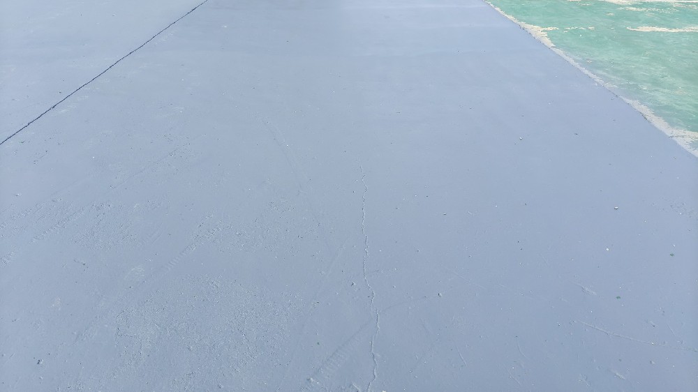 水泥面焕然一新，醇酸面漆浸涂打造耐用美观