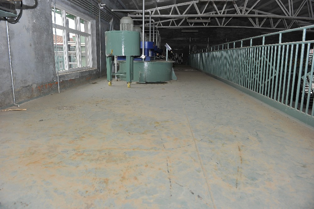 瓷砖维护的优选之道：k8凯发醇酸调和漆，守护家居美观