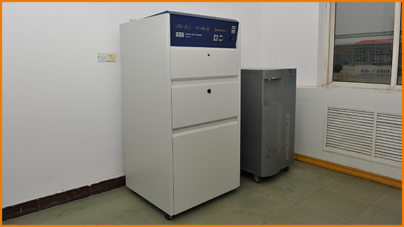 氙灯老化机，模拟户外耐候性检测.JPG